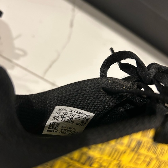 Adidas cleats yellow - Picture 2 of 4